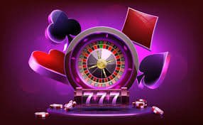 Antarmuka aplikasi mobile toto888 menampilkan menu sportsbook, live dealer, dan slot games
